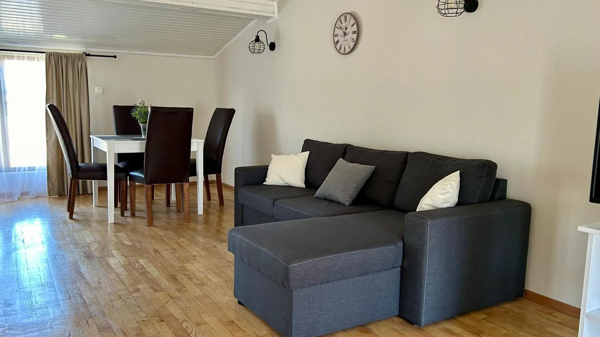 Fenix Studio Apartment Varna Center